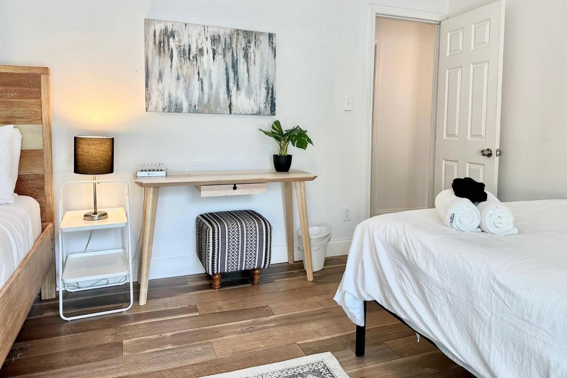 Treehouse Is A Quaint 2 Bedroom In An Up-And-Coming Part Of Town, Pet Friendly With Fenced Yard And Lounge Area That Is Close To Downtown Tampa Exteriér fotografie